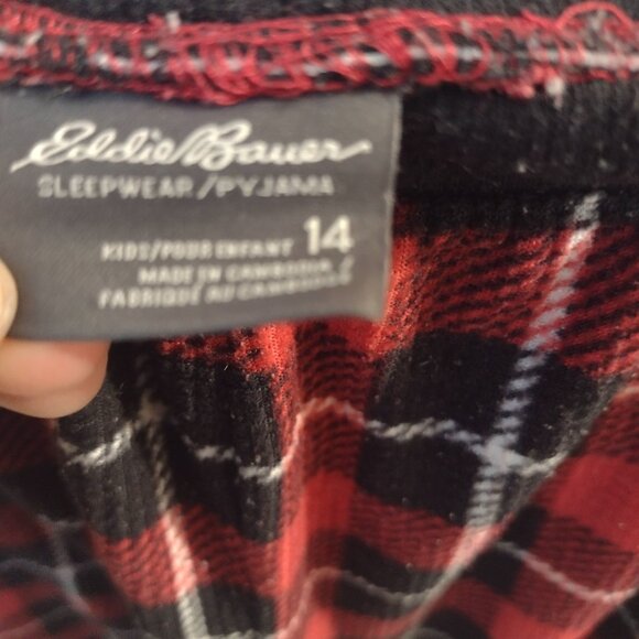 Boys 14 red plaid pajama set - Eddie Bauer - Picture 7 of 7